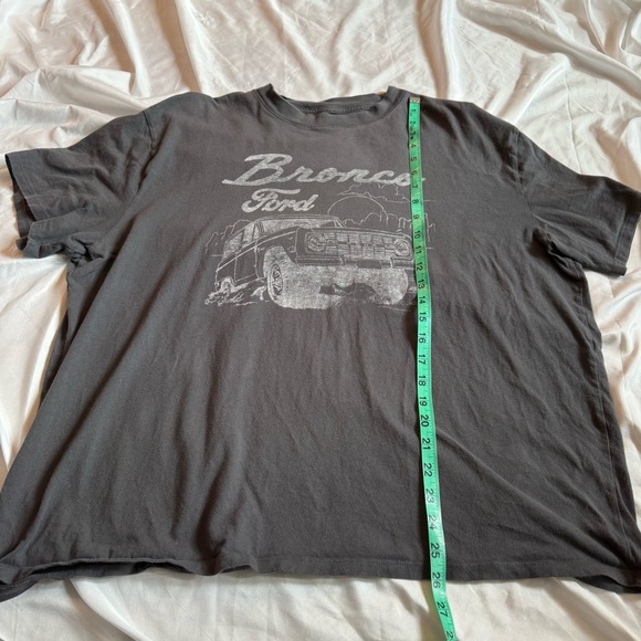 Abercrombie & Fitch Black Ford Bronco Graphic Short Sleeve Tee - Picture 4 of 5